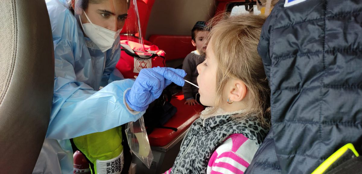 Le gouvernement israélien envisage de lever la quarantaine pour les enfants non vaccinés