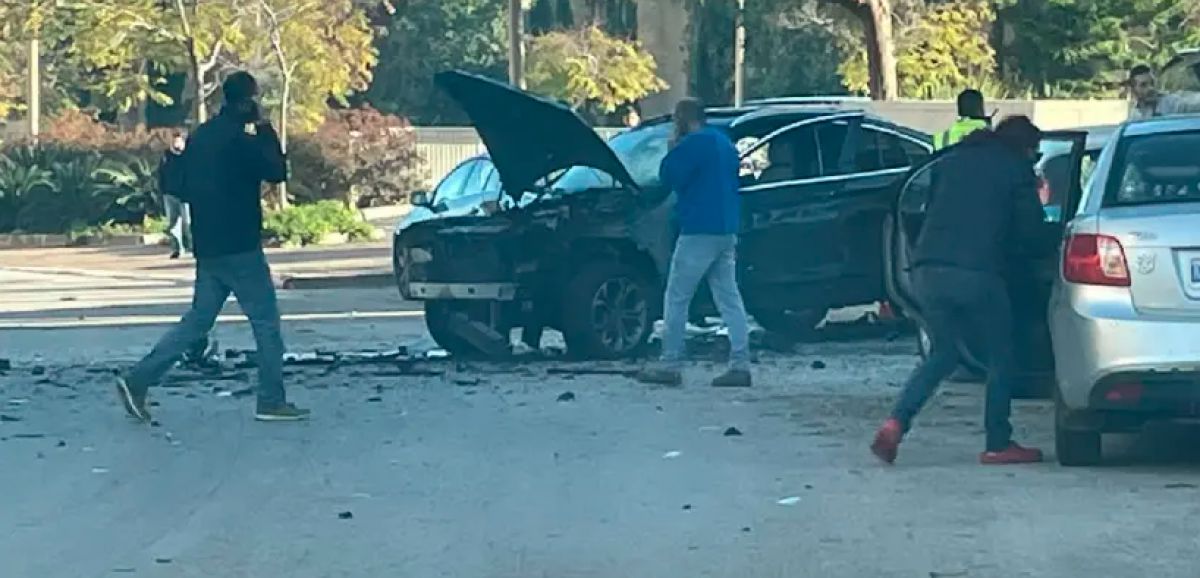 Explosion d'une voiture piégée à Rehovot, plusieurs blessés