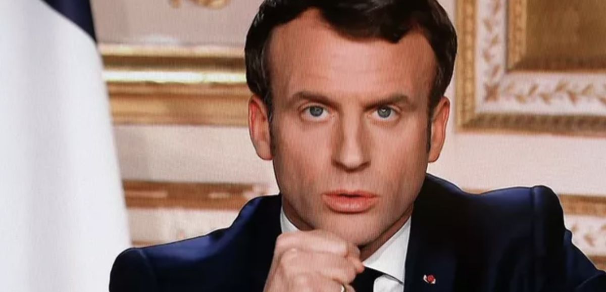 Emmanuel Macron : "La France se tient aux côtés de l'Ukraine"