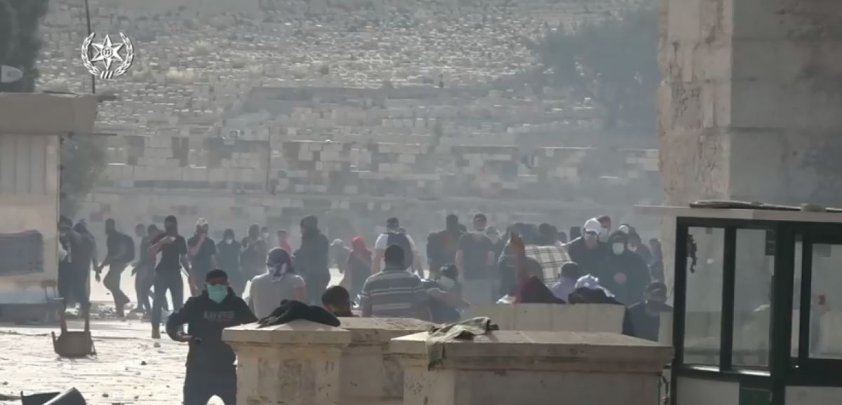 Prières du Ramadan : affrontements au Mont du Temple entre police israélienne et Arabes palestiniens