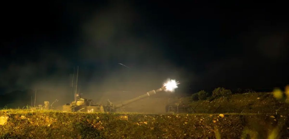 Tsahal cible des positions terroristes au sud du Liban en riposte à un tir de roquette vers Israël