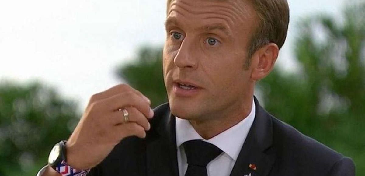 Emmanuel Macron se dit "favorable" à une révision des traités de l'Union Européenne