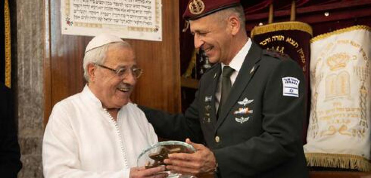 Aviv Kochavi rend visite à la communauté juive du Maroc