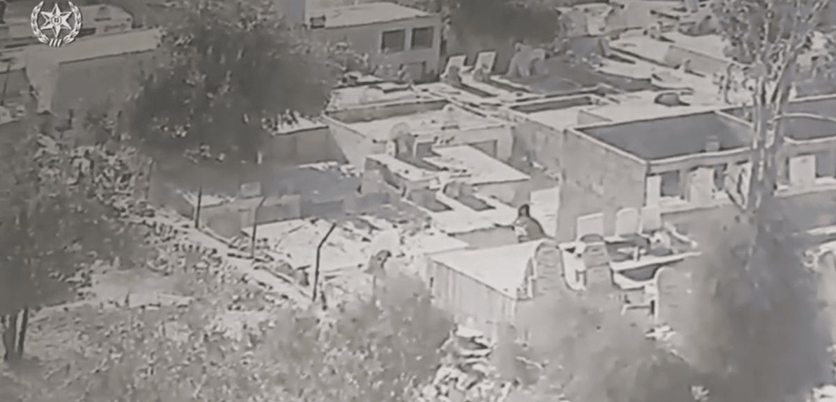 Les forces de sécurité israéliennes arrêtent un terroriste qui lançait des bombes incendiaires près du tombeau de Rachel