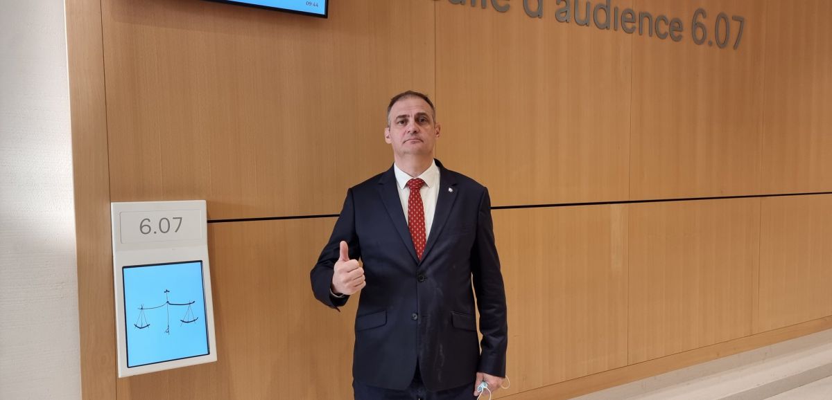 Négationnisme : le néo-nazi Yvan Benedetti condamné à 10 000 euros d’amende
