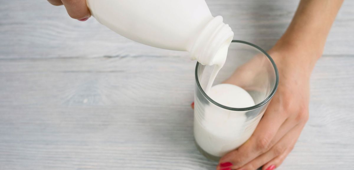 Ibuprofen, Bézafibrate et Caféine trouvés dans du lait en Israël