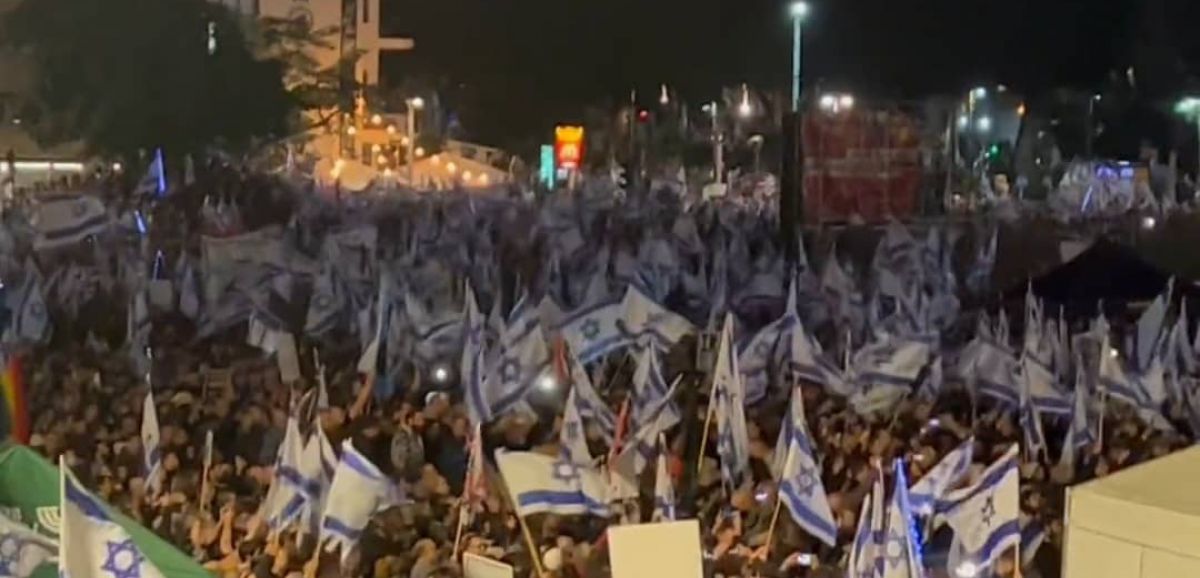 Départ forcé du chef de la police de Tel-Aviv : en raison de pression d'Itamar Ben Gvir
