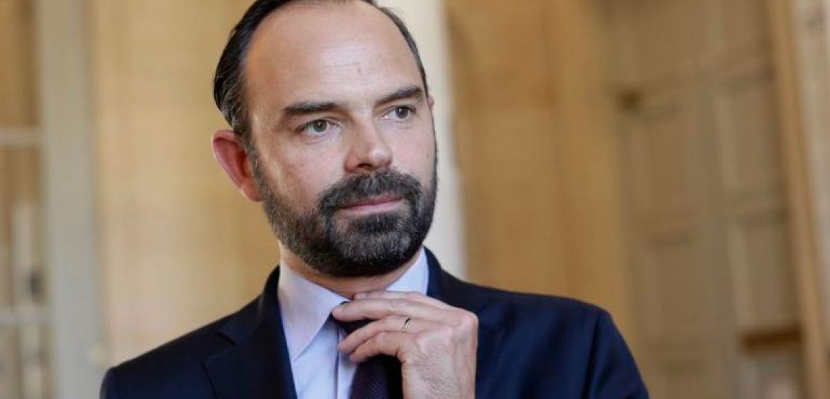 Edouard Philippe remet la démission de son gouvernement à Emmanuel Macron