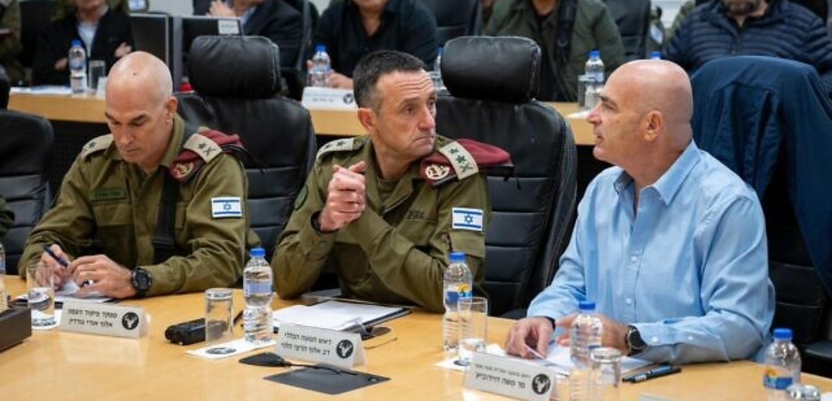 Le chef d'état-major, Herzi Halevi, rencontre les dirigeants des municipalités du nord d'Israël : prêt à tout scénario 