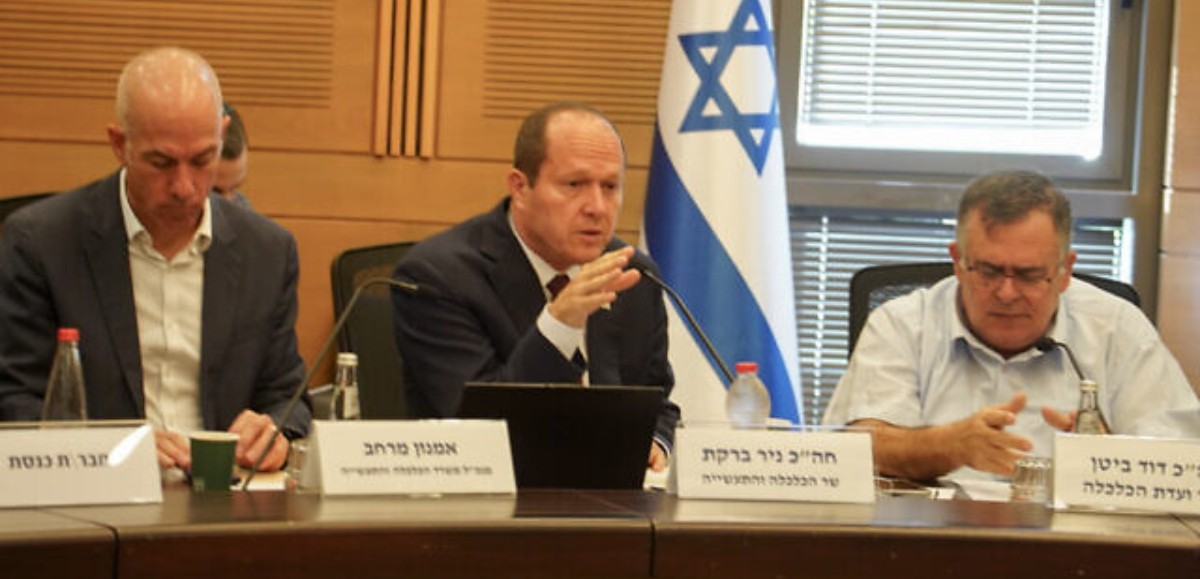 Nir Barkat envisage de défier Benyamin Netanyahou pour la direction du Likoud