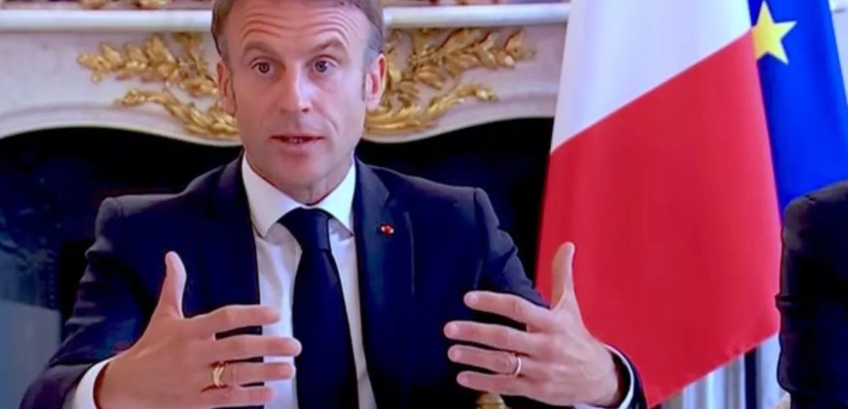 Lors de ses voeux pour la nouvelle année, Emmanuel Macron affirme ne pas oublier "les otages du Hamas"