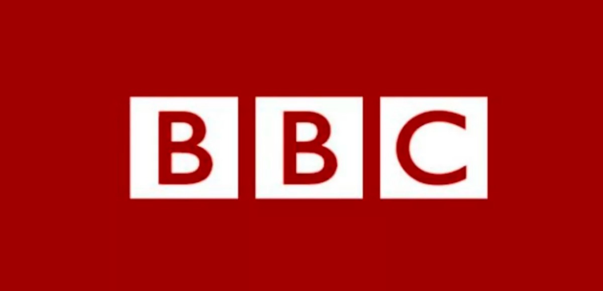 Une employée de la BBC licenciée après avoir qualifié les Juifs de "race invasive"