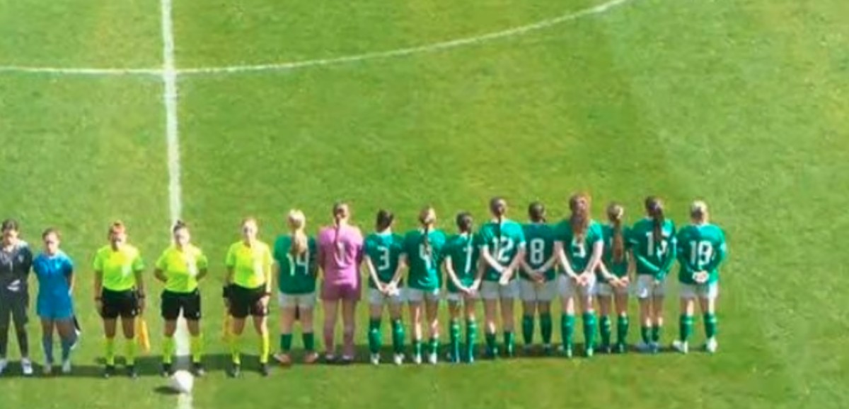 Eliminatoires Euro de football U17 : L'équipe d'Irlande féminine montre sa désapprobation contre la guerre d'Israël à Gaza pendant la Hatikva