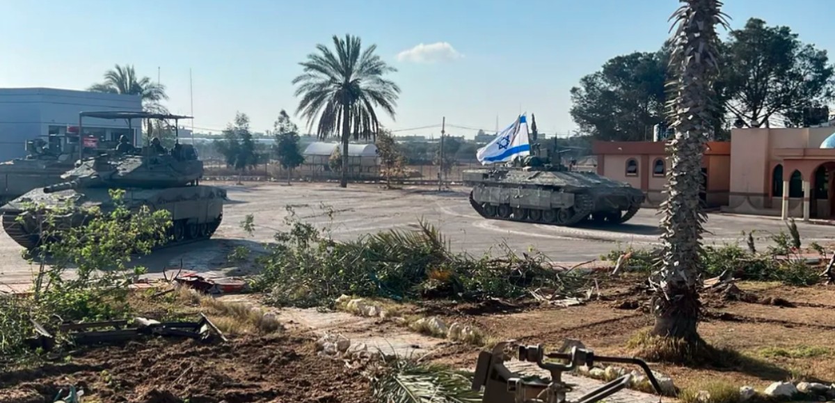 L'armée israélienne s'empare du point de passage de Rafah entre Gaza et l'Egypte