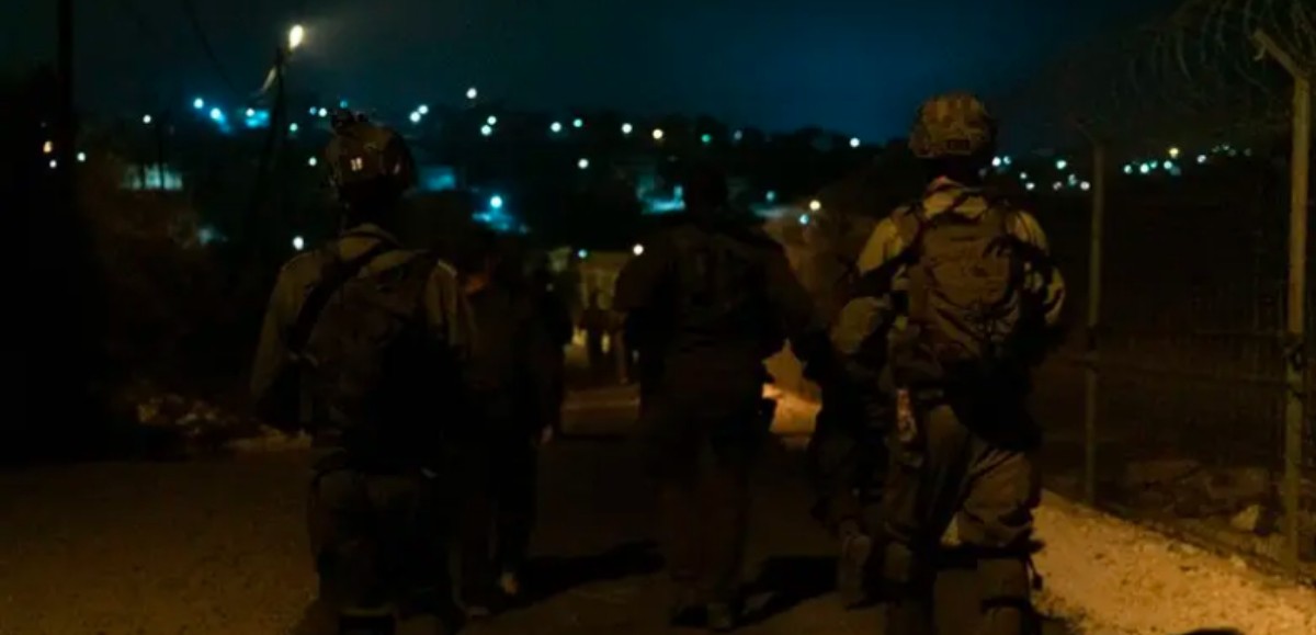 Tsahal arrête 10 suspects palestiniens pour terrorisme en Judée-Samarie