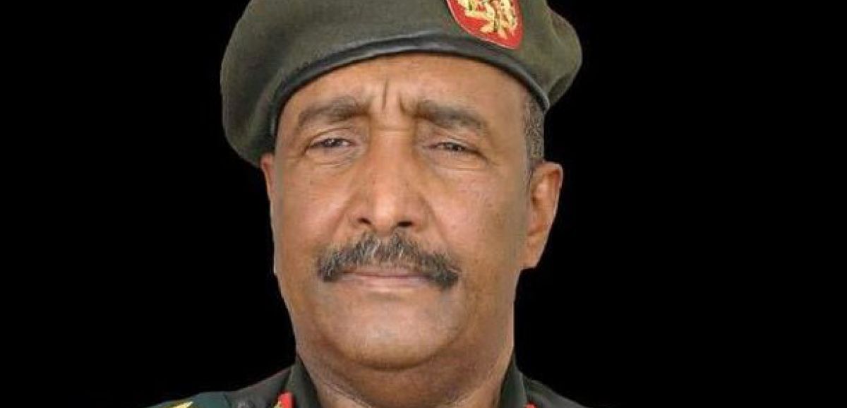Un porte-parole du gouvernement soudanais limogé après avoir admis des contacts avec Israël
