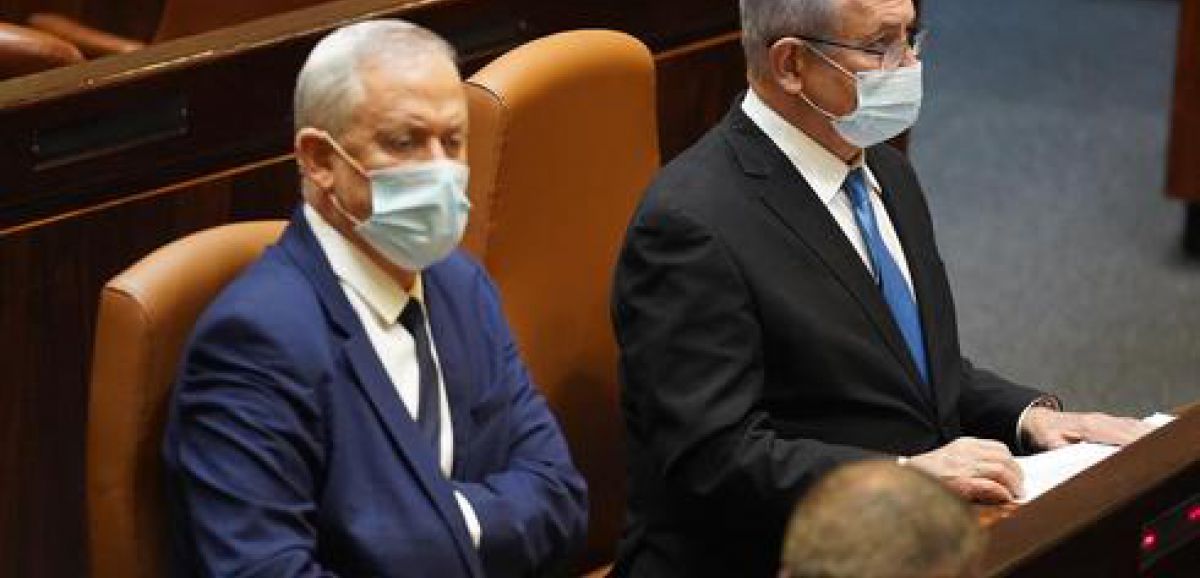 La Knesset a adopté un projet de loi permettant de repousser le vote du budget