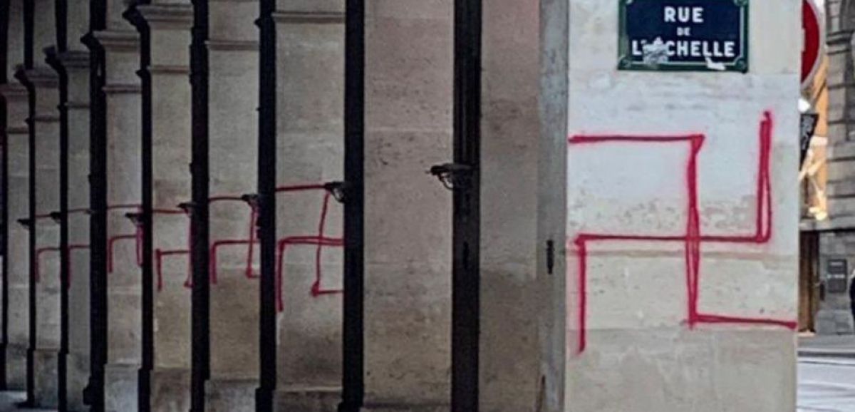 Un homme soupçonné d'avoir tagué une vingtaine de croix gammées rue de Rivoli en garde à vue