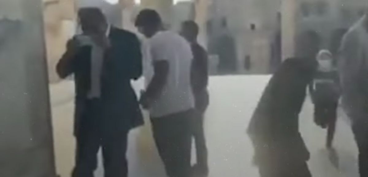 Une délégation économique de citoyens émiratis en visite au Mont du Temple insultée par les Palestiniens