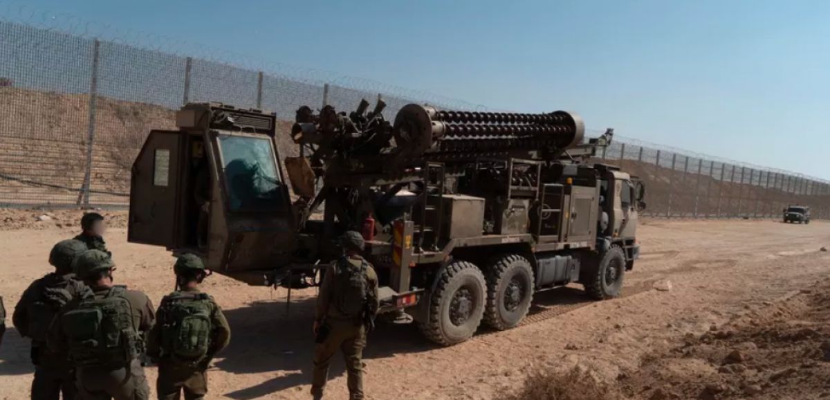 2 Arabes israéliens tentent de voler l'armée d'un soldat israélien