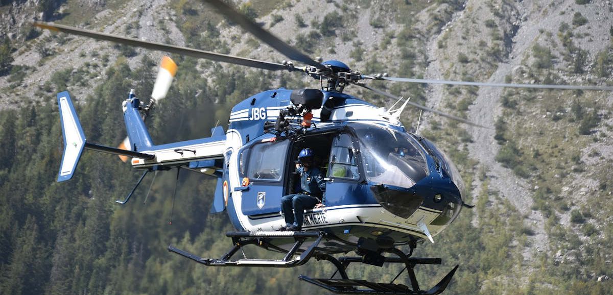 Un hélicoptère s'écrase en Savoie, 5 morts et un blessé en urgence absolue