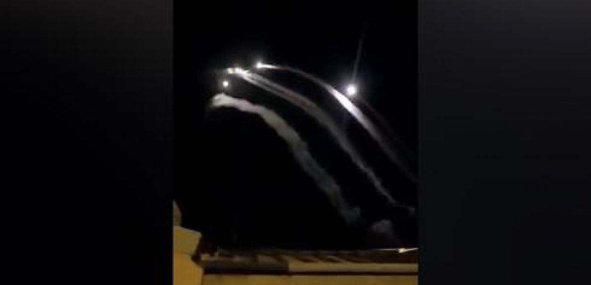 Une roquette tirée depuis Gaza vers Israël atterrit dans l'enclave côtière