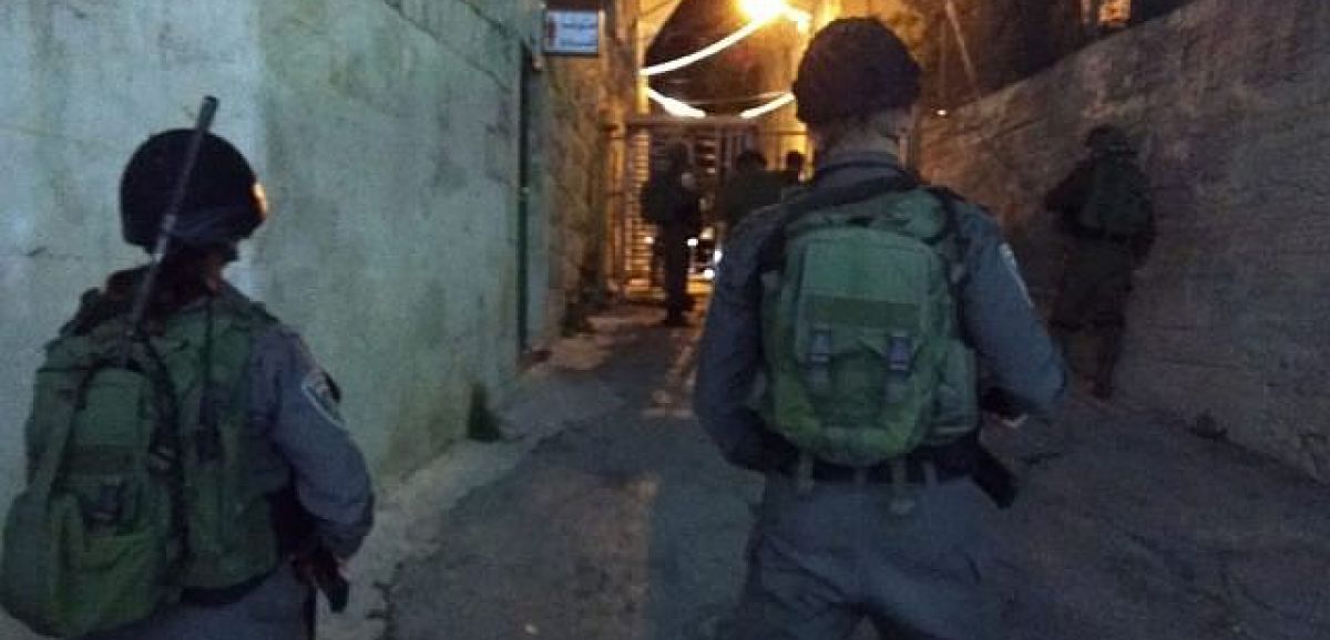Un terroriste palestinien arrêté après avoir tenté de poignarder un officier israélien à Qalandiya