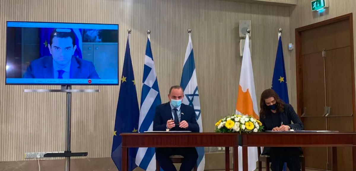 Israël, la Grèce et Chypre signent un protocole d'accord pour relier leurs réseaux électriques