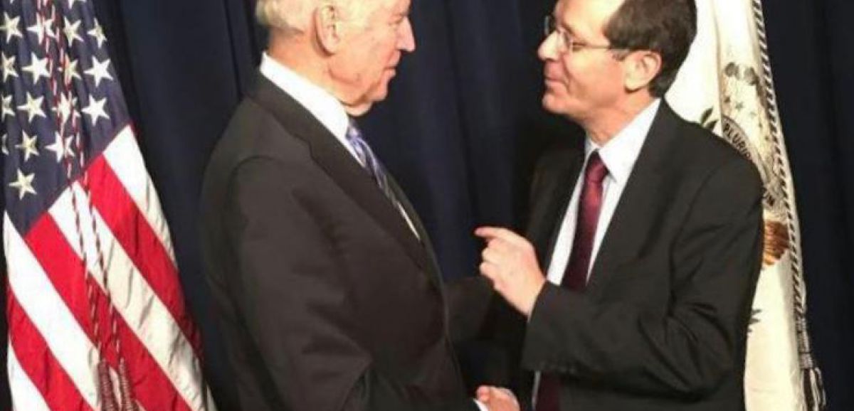 Joe Biden félicite Isaac Herzog pour son élection