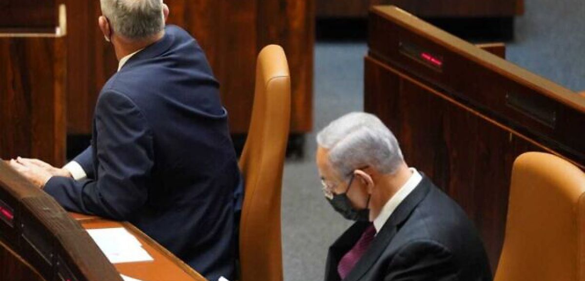 Benyamin Netanyahou met en garde Benny Gantz contre la destruction d'un avant-poste