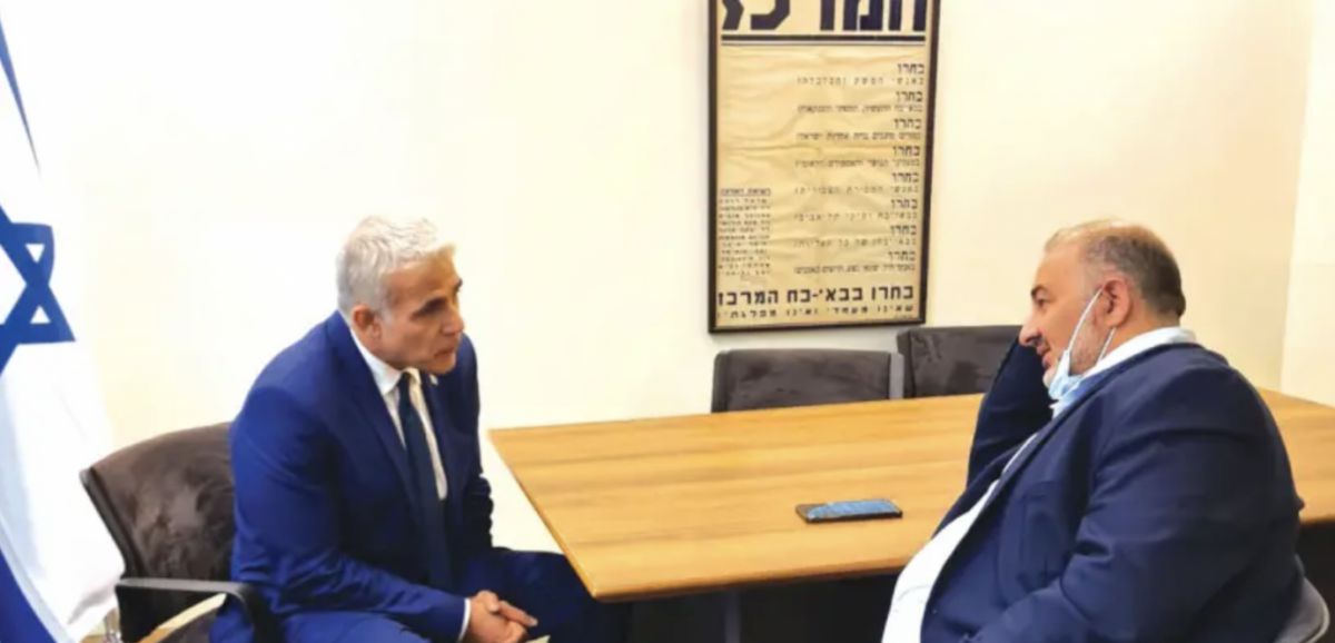 Ra'am et Israël Beytenou signent l'accord de coalition de Yesh Atid