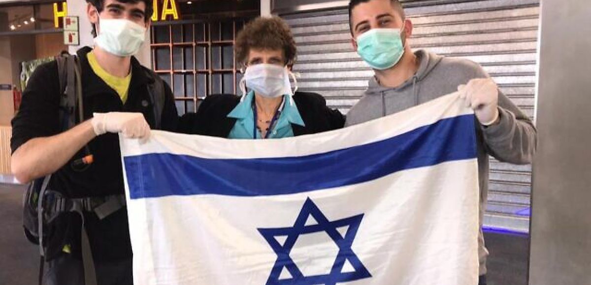 63 Israéliens rentrent d'Argentine via un vol d'urgence