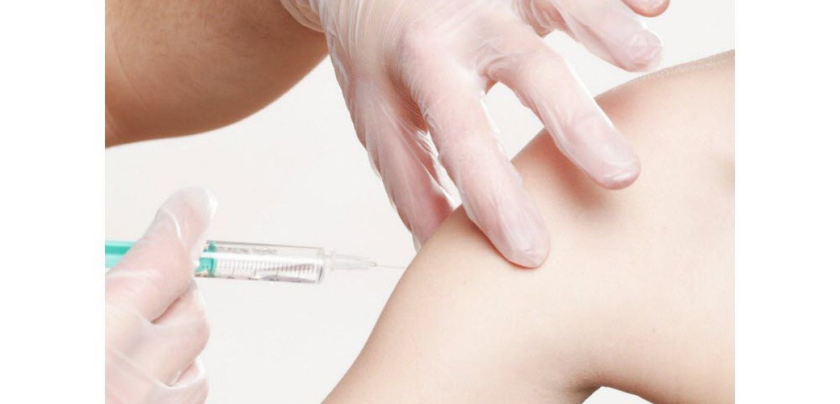 La Haute Autorité de Santé recommande la 3e dose de vaccin aux plus de 65 ans et les personnes fragiles