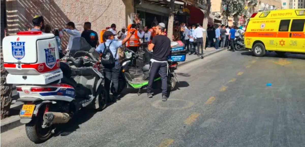 2 blessés dans une attaque au couteau à la gare routière de Jérusalem