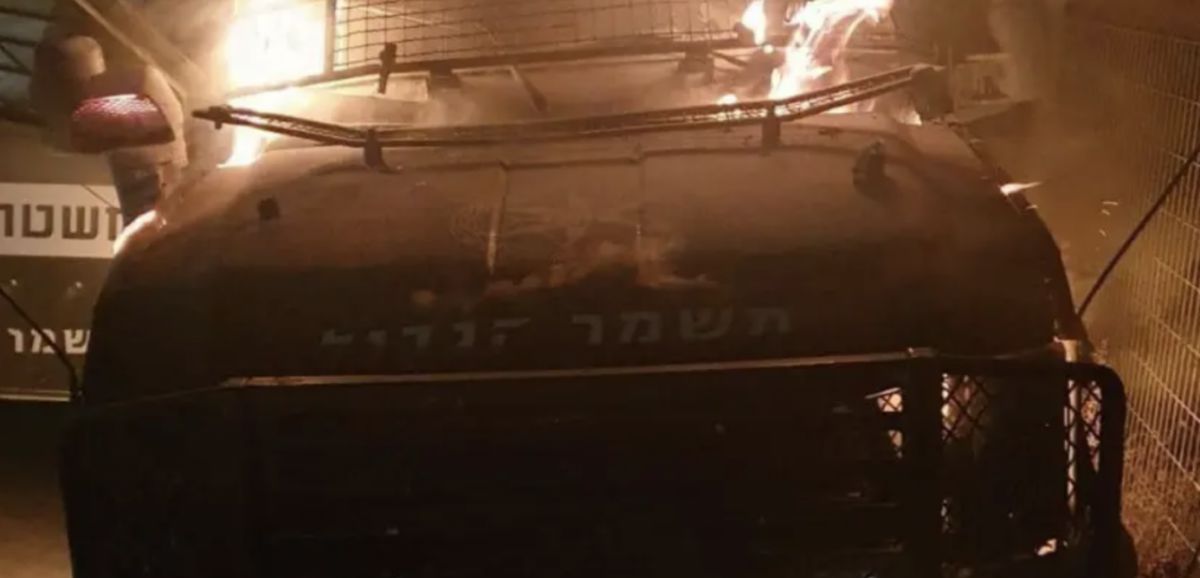 Un véhicule de la police des frontières israélienne attaqué près de Jérusalem-Est