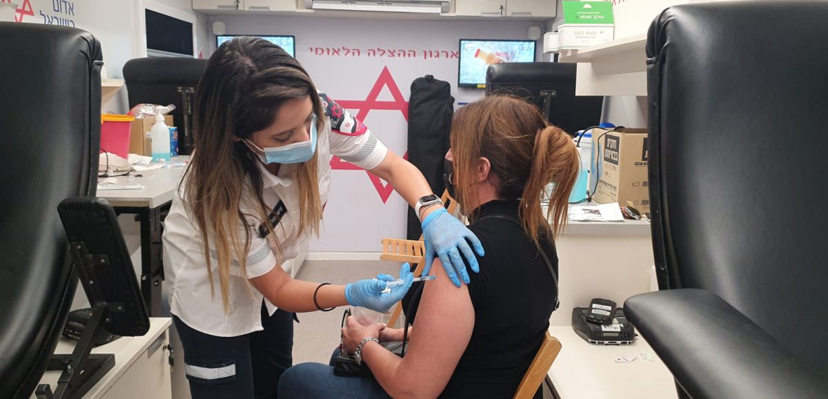 Succès de la campagne de vaccination de la 4e dose de vaccin en Israël