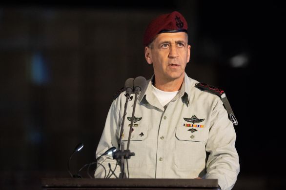 Aviv Kochavi avertit que la vague terroriste pourrait se propager à des cibles juives et israéliennes à l'étranger