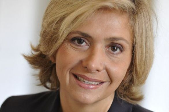 Présidentielle 2022 : Valérie Pécresse appelle les Français à une "aide d'urgence" et se dit "endettée à hauteur de 5 millions d'euros"