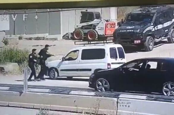 Un Palestinien s'empare du fusil d'un policier israélien et s'enfuit à Hébron