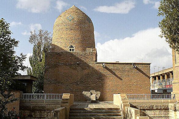 2 anciens écrits juifs dans le tombeau d'Esther et Mordekhaï en Iran restitués