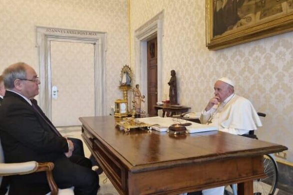 Le directeur de Yad Vashem a rencontré le pape François au Vatican