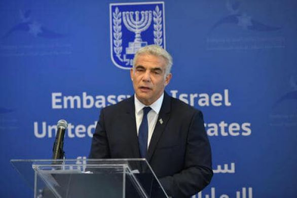 Lapid : Israël et les États-Unis ne sont pas "nécessairement d'accord" sur la nécessité d'une menace militaire contre l'Iran