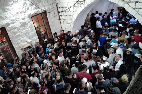 150 Israéliens ont prié au tombeau de Joseph à Sichem