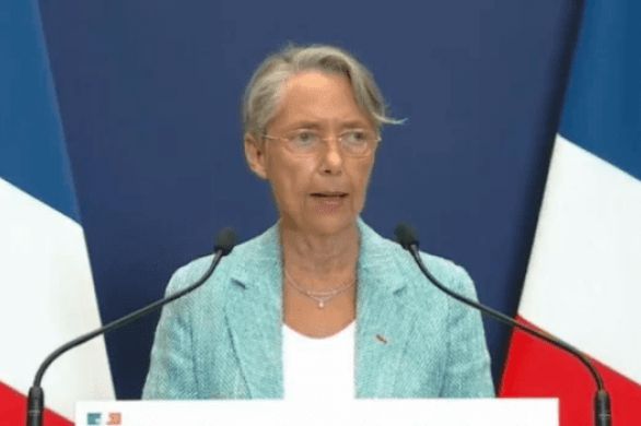 Réforme des retraites : Elisabeth Borne va saisir directement le Conseil constitutionnel