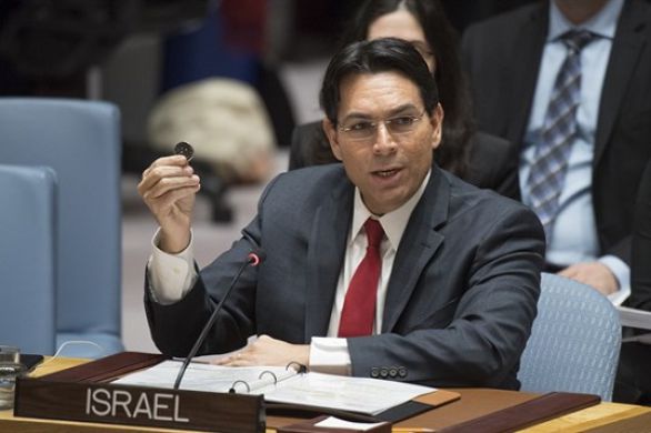 Danny Danon: "La communauté internationale soutient un 'faux récit' vanté par les Palestiniens"