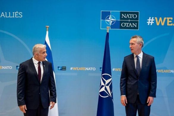 Le secrétaire général de l'OTAN en visite surprise à Kiev