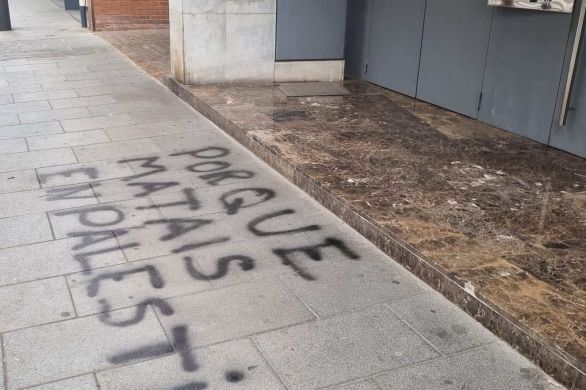 "Antisionisme" à Barcelone : le Beth Habad vandalisé