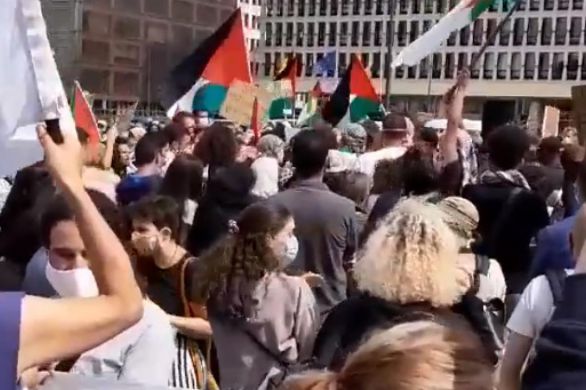 En Belgique, des manifestants scandent le nom d'un lieu où des Musulmans ont massacré des Juifs