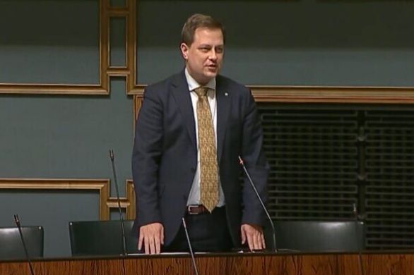 Un ministre finlandais démissionne suite à des références nazies