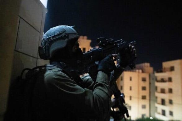 Tsahal a arrêté 15 suspects terroristes palestiniens en Judée-Samarie